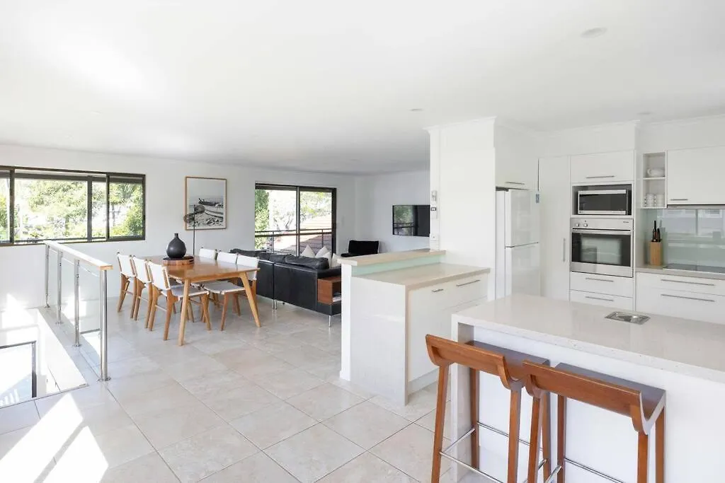 Holiday home Belli Street By Noosa Secret Destinations - Short Walk To Hastings St Villa