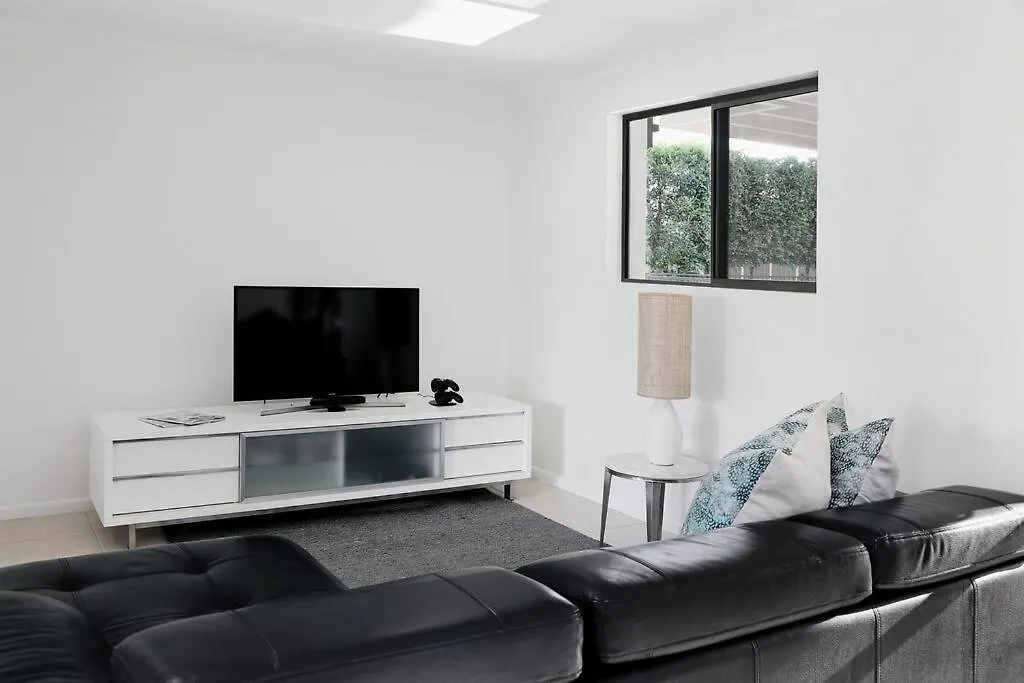 Holiday home Belli Street By Noosa Secret Destinations - Short Walk To Hastings St Villa